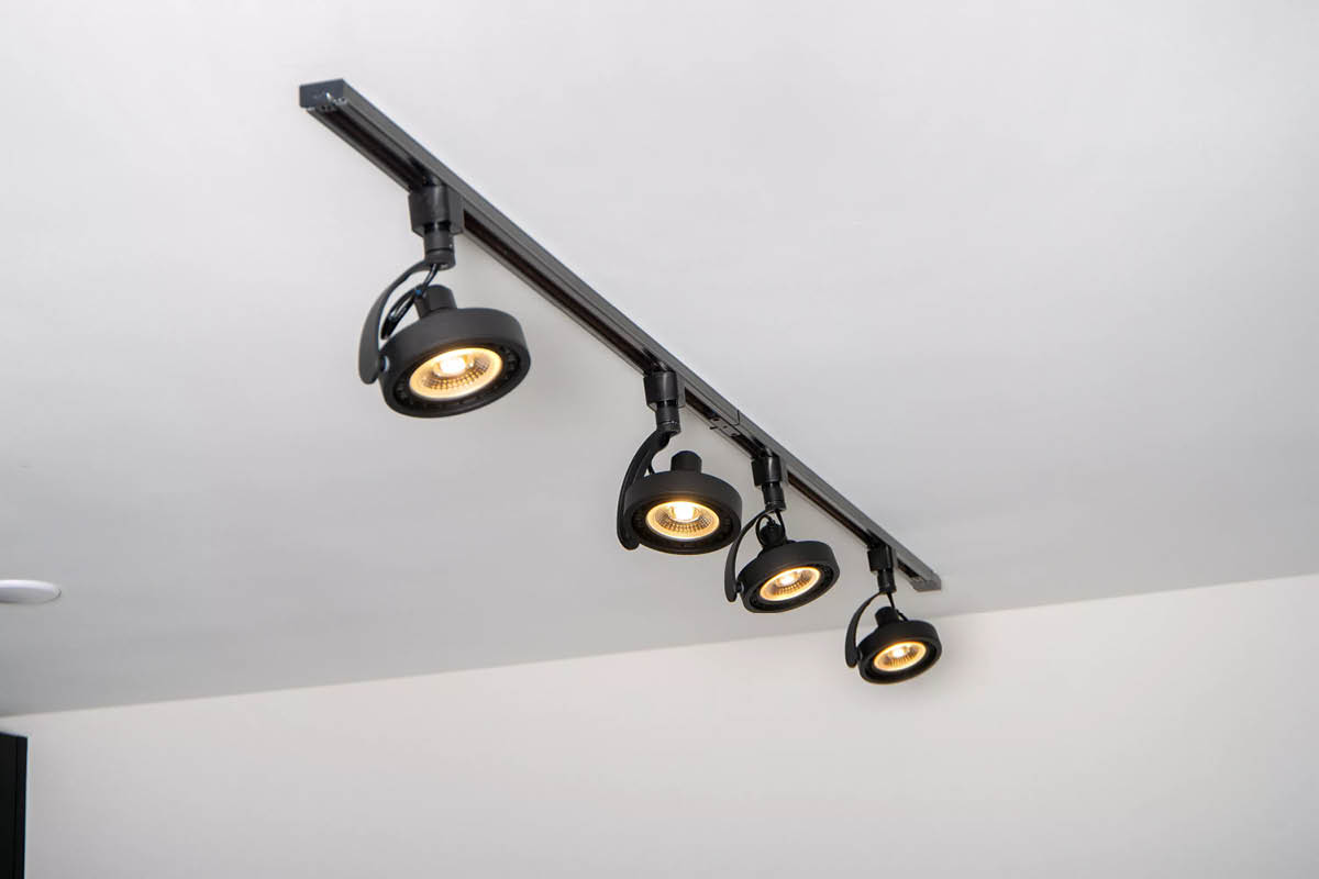 dorian-railspot-track-zwart-lucide-railsysteem-railverlichting-lampencompleet7