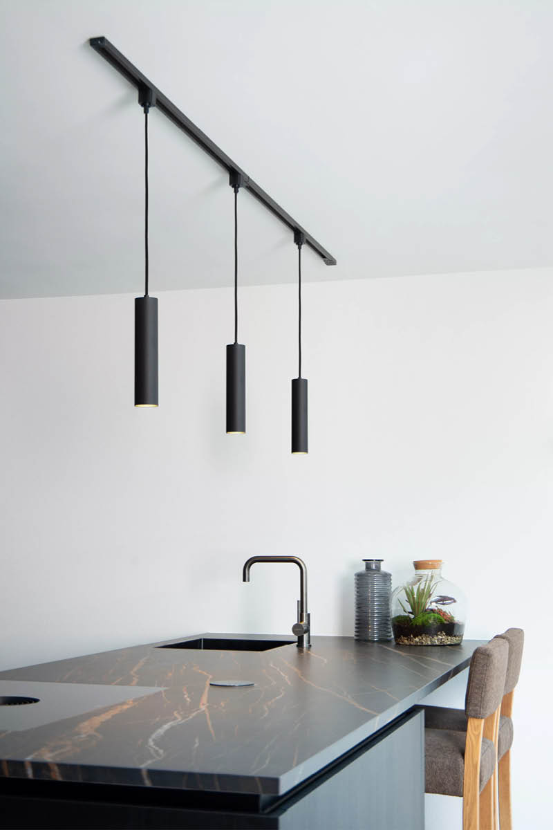 floris-hanglamp-pendel-track-zwart-lucide-railsysteem-railverlichting-lampencompleet6